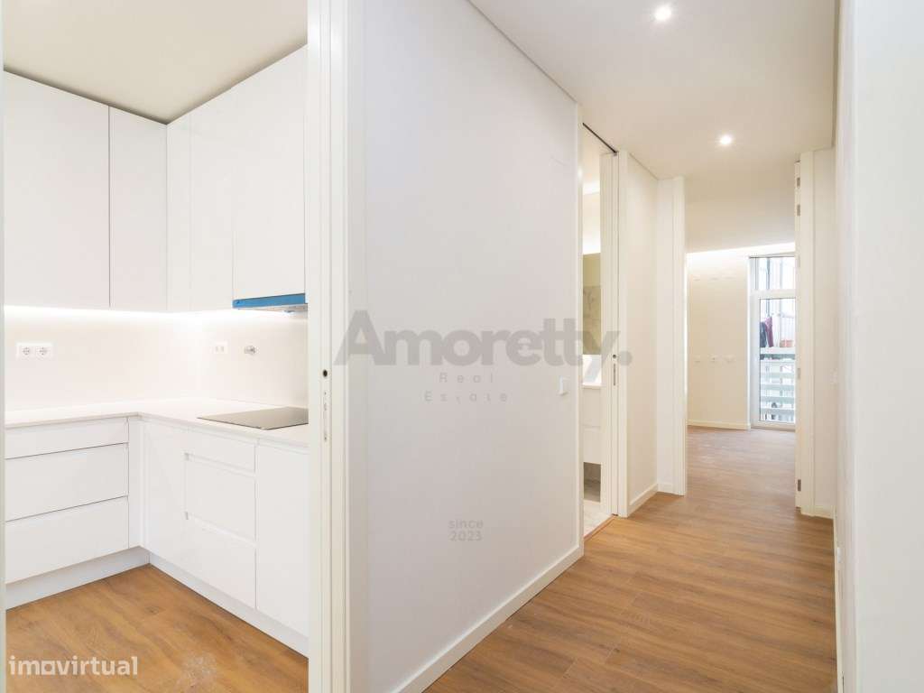 T2 de Luxo Novo com Estacionamento Privativo-7