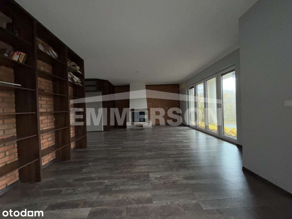 Na sprzedaż dom parterowy na wsi.-11