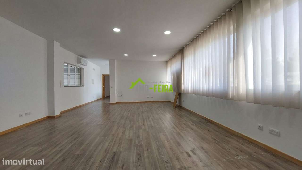 Pavilhão industrial , Fiães-9