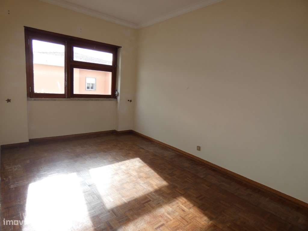 Cacem, Sintra, Apartamento de 4 Assoalhadas Praceta Capitão Américo...-15