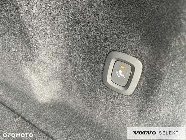 Volvo XC 60 B4 D AWD Inscription - 17