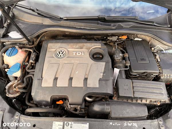 Volkswagen Golf 1.6 TDI DPF BlueMotion Technology Trendline - 19