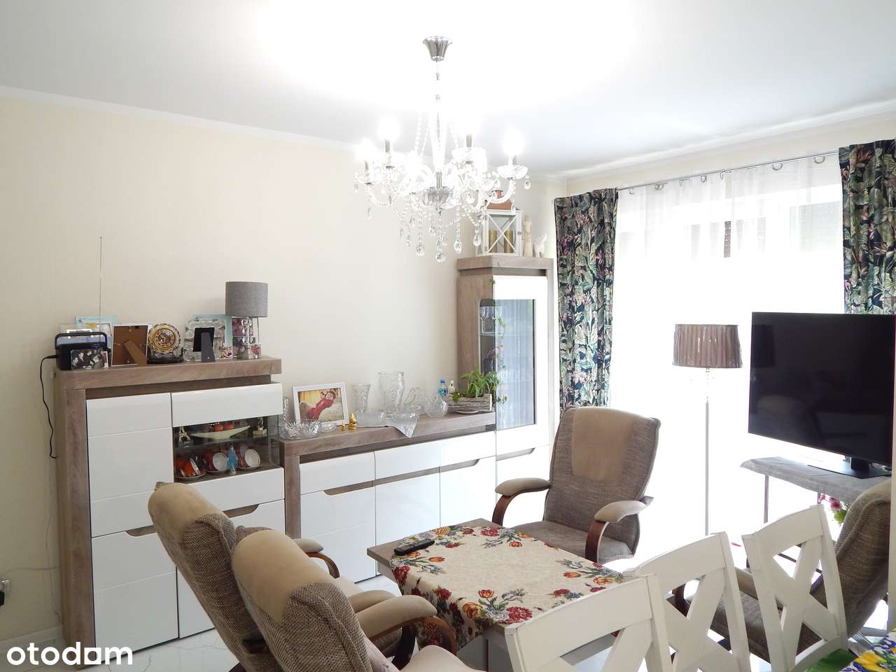 Przestronne mieszkanie z tarasem i ogródkiem - Pełny obrazek: 1/12