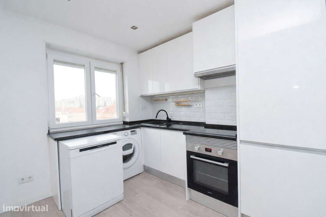 T2 RENOVADO MEM MARTINS - Grande imagem: 2/25