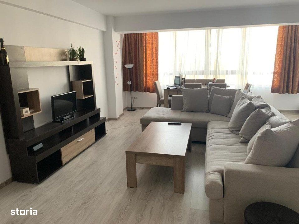 Apartament 3 camere, Doamna Stanca