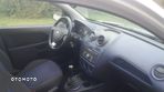 Ford Fiesta 1.3 Ambiente - 11