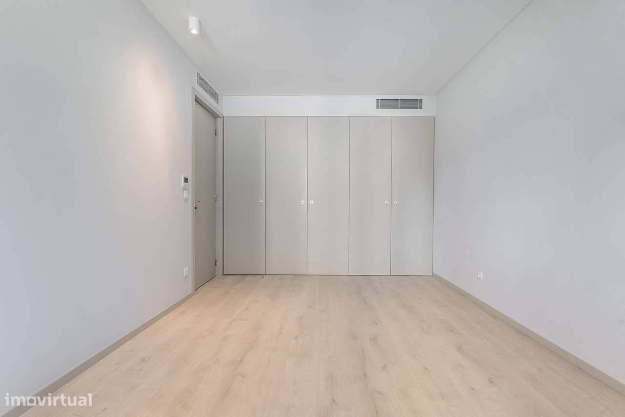 Apartamento T3 novo-18