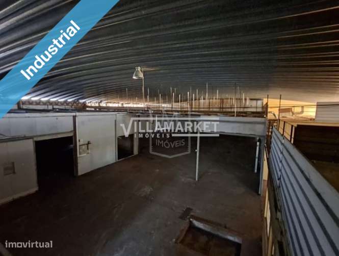 Armazém com 878m2 inserido num terreno com 11.310 m2 situado próximo d - Grande imagem: 4/10
