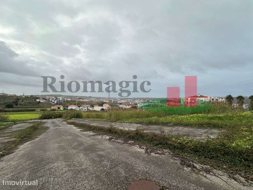 Lourinhã - Lote de Terreno para Construção Prédio de Habitação, Com... - Grande imagem: 4/5