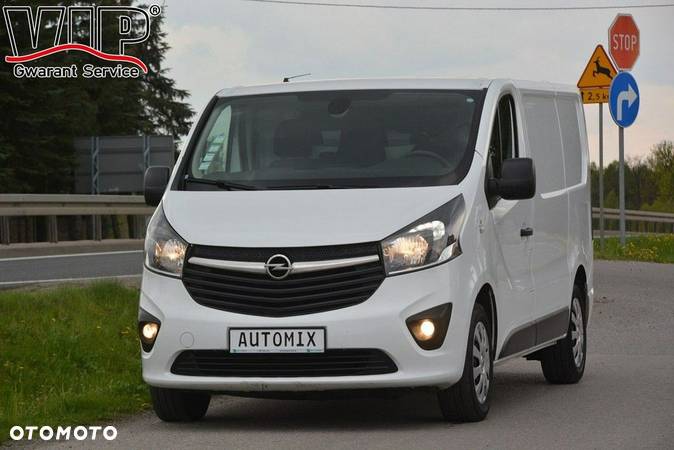 Opel Vivaro - 1