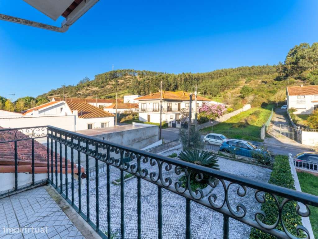 Moradia Geminada T3 Concelho de Alcobaça-29
