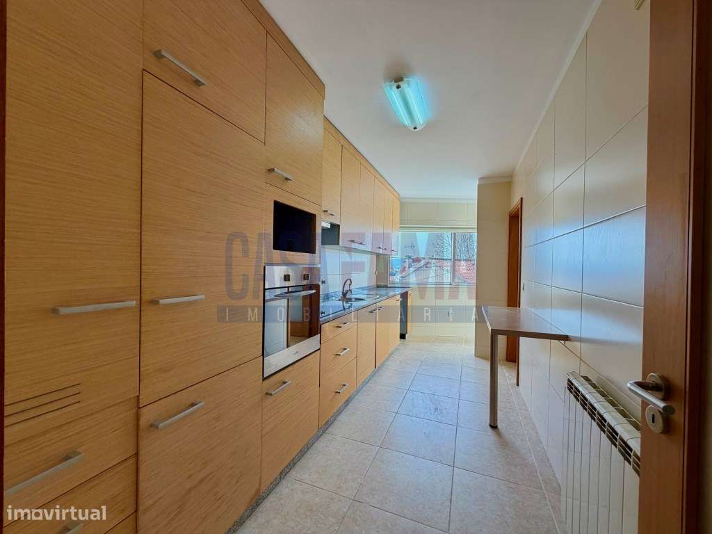 Apartamento T2 em Ribeirão - Vila Nova de Famalicão-0