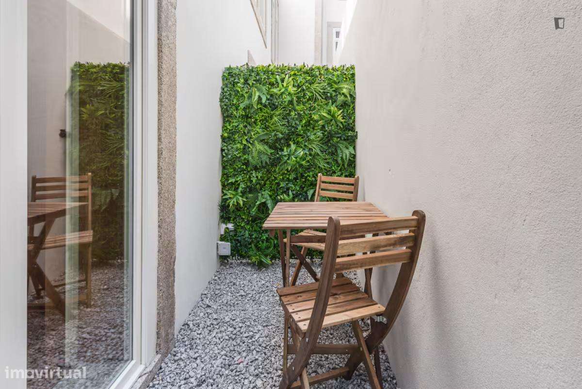 Apartamento com 1 quartos - localizado em Porto - Grande imagem: 3/6