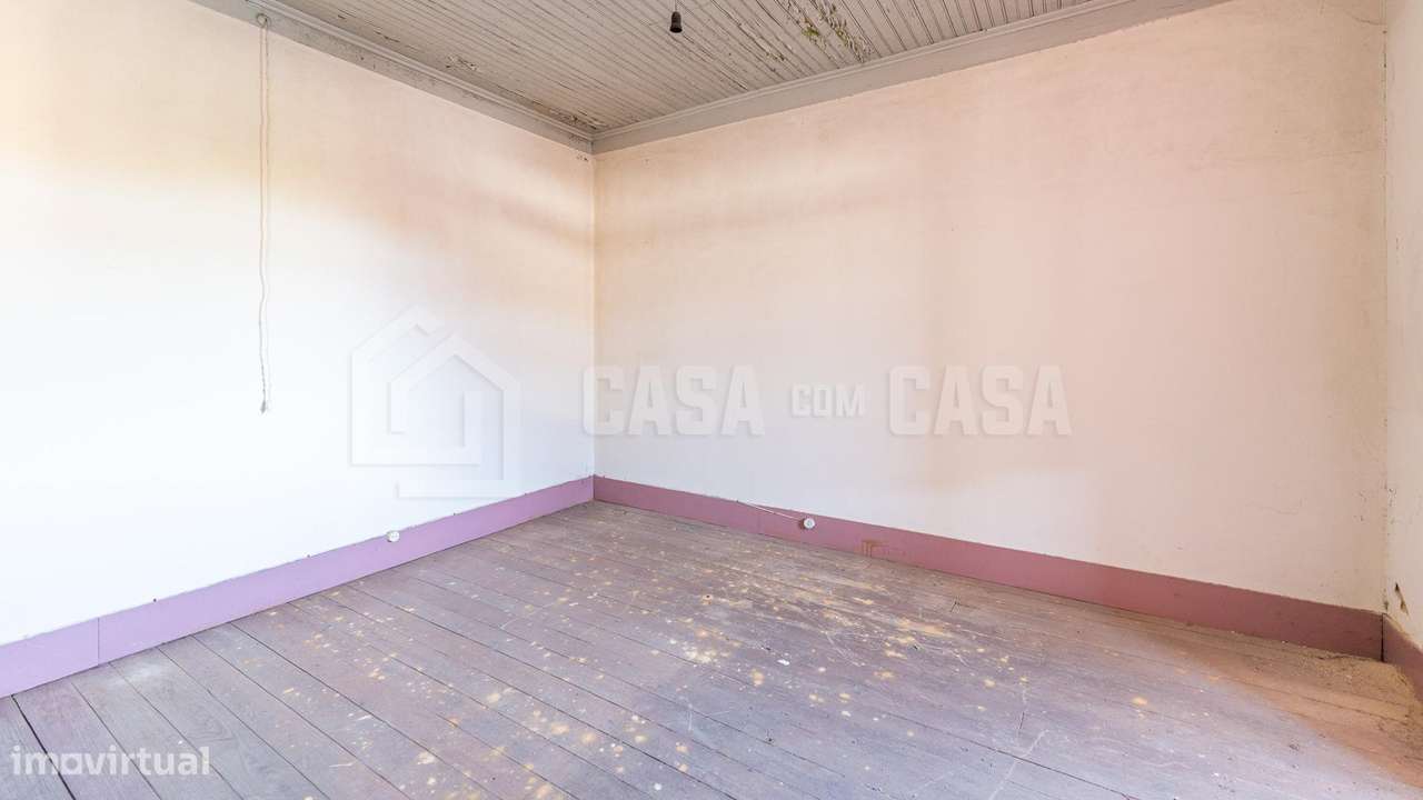 Moradia P/ Recuperar em Folgosa-9