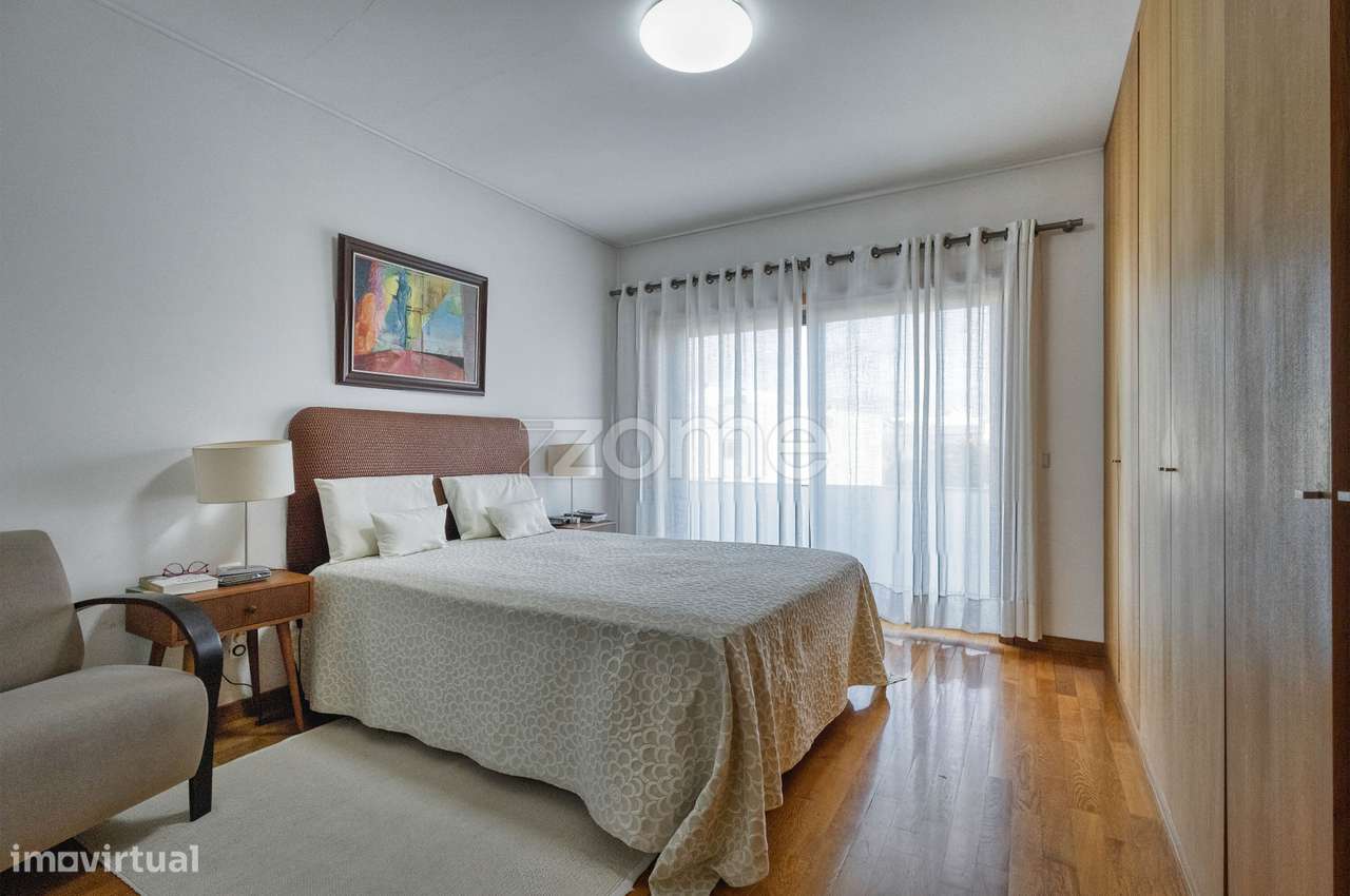 Moradia T4 com 4 suítes, na Rua Gomes Teixeira, Matosinhos-36