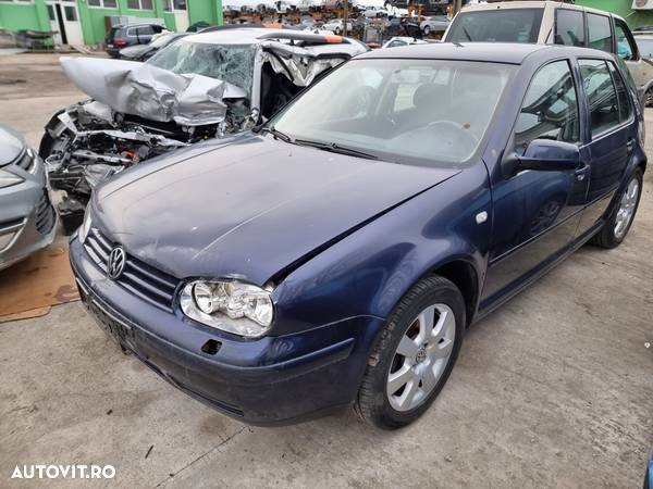 ceasuri plansa de bord plafoniera macara motoras geam usa aripa stanga dreapta fata spate  maneta semanlizare VW Golf 4 an 2003 motor 1.6 Benzina,  110cp,  BAD, dezmembrez - 1