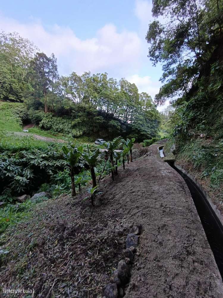 Moinho urbano de 28m2 ,inserido num terreno rústico com 2090m2,Levada-10