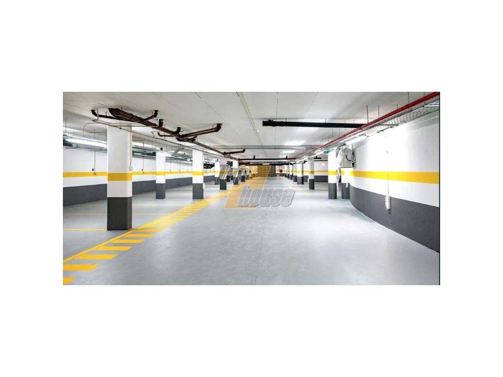 Apartamento T1 Novo a Estrear com Parqueamento - Junto à FCT NOVA-11