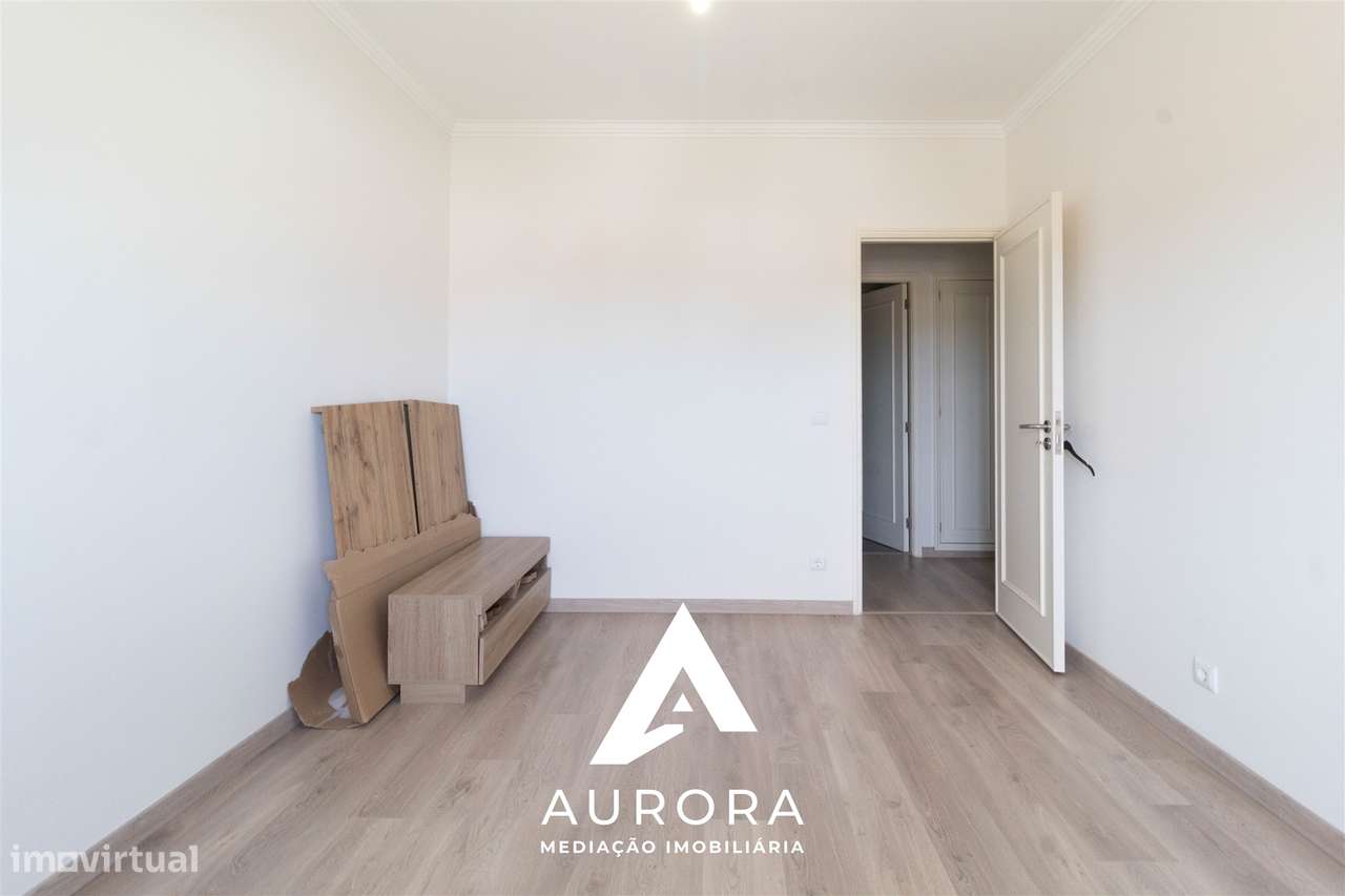 Apartamento T3 no centro de Fiães, Santa Maria da Feira, Renovado-38