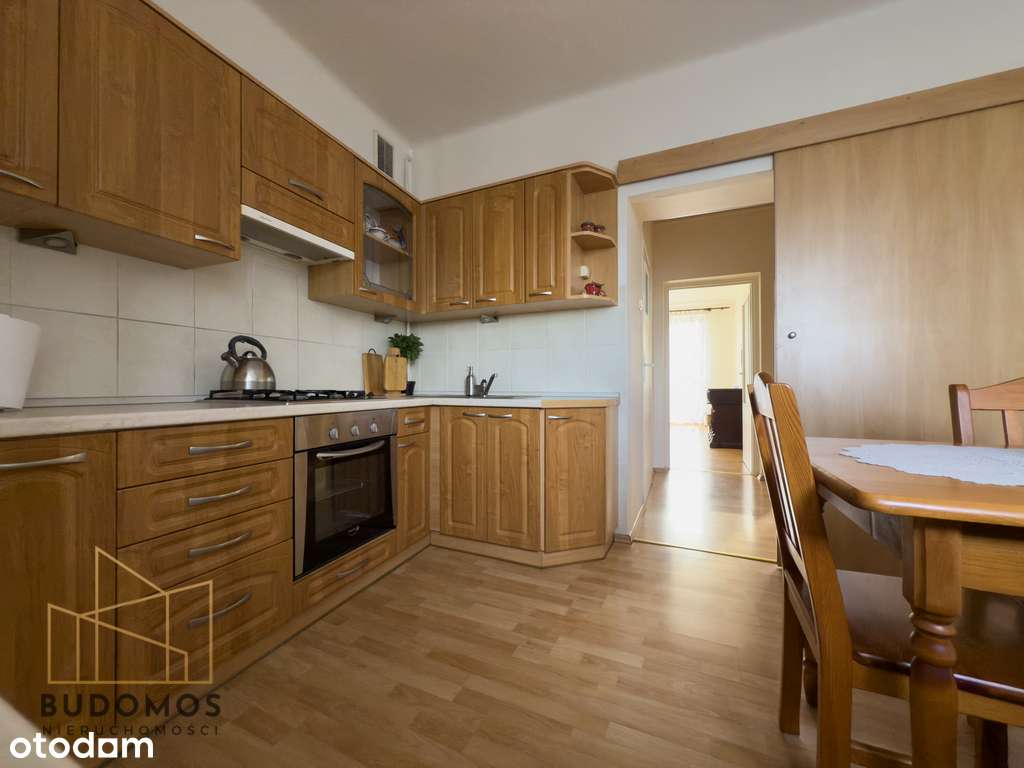 2-pokojowe mieszkanie z parkingiem w centrum-14