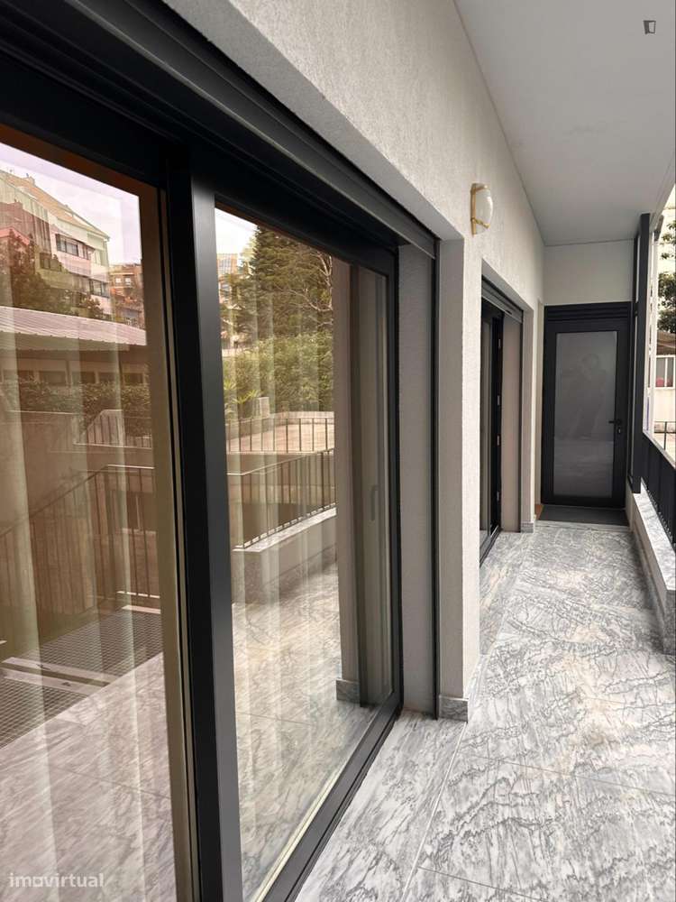 Apartamento com 2 quartos - localizado em Massarelos Porto - Grande imagem: 4/9