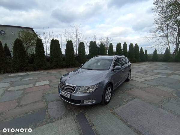 Skoda Superb 2.0 TDI Elegance - 33