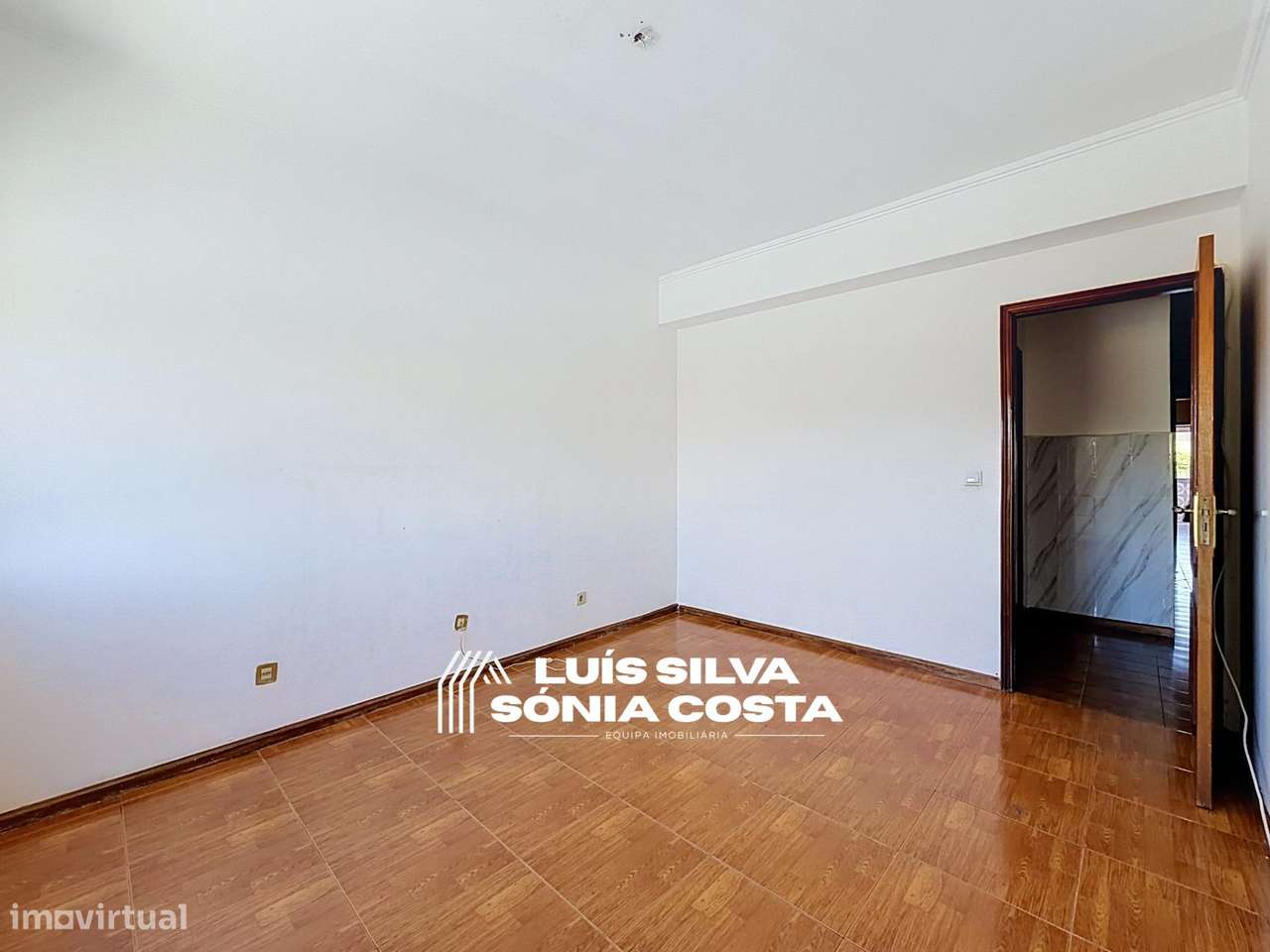 Apartamento T3 c/ Garagem, Varandas & Elevador – Centro da Feira...-17