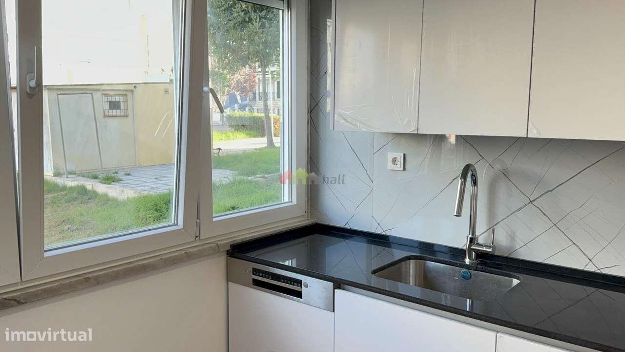 Apartamento T3 Totalmente Remodelado c/ 2 suítes-3