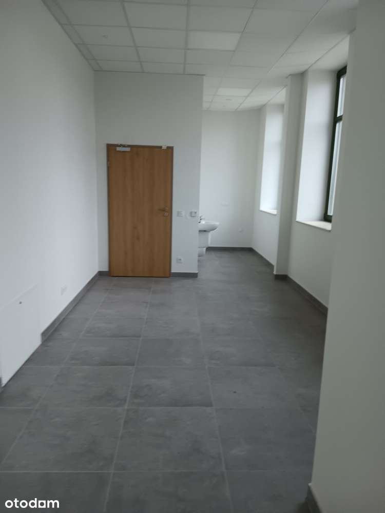 Lokal  w budynku zmodernizowanego dworca PKP w Opalenicy - Pełny obrazek: 4/4