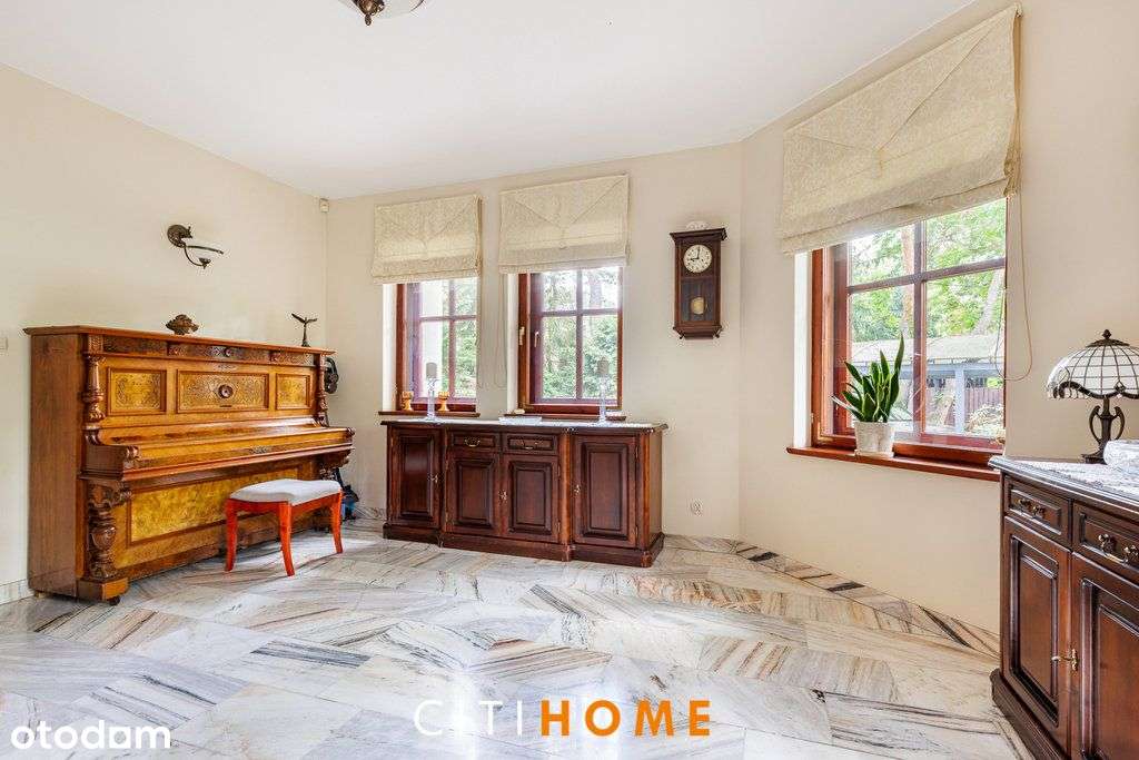 Dom typu dworek w zielonym Józefowie-3