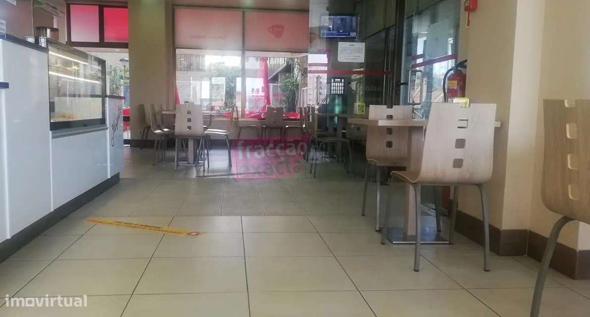 Café , restaurante, Snack bar com esplanada. - Grande imagem: 2/5