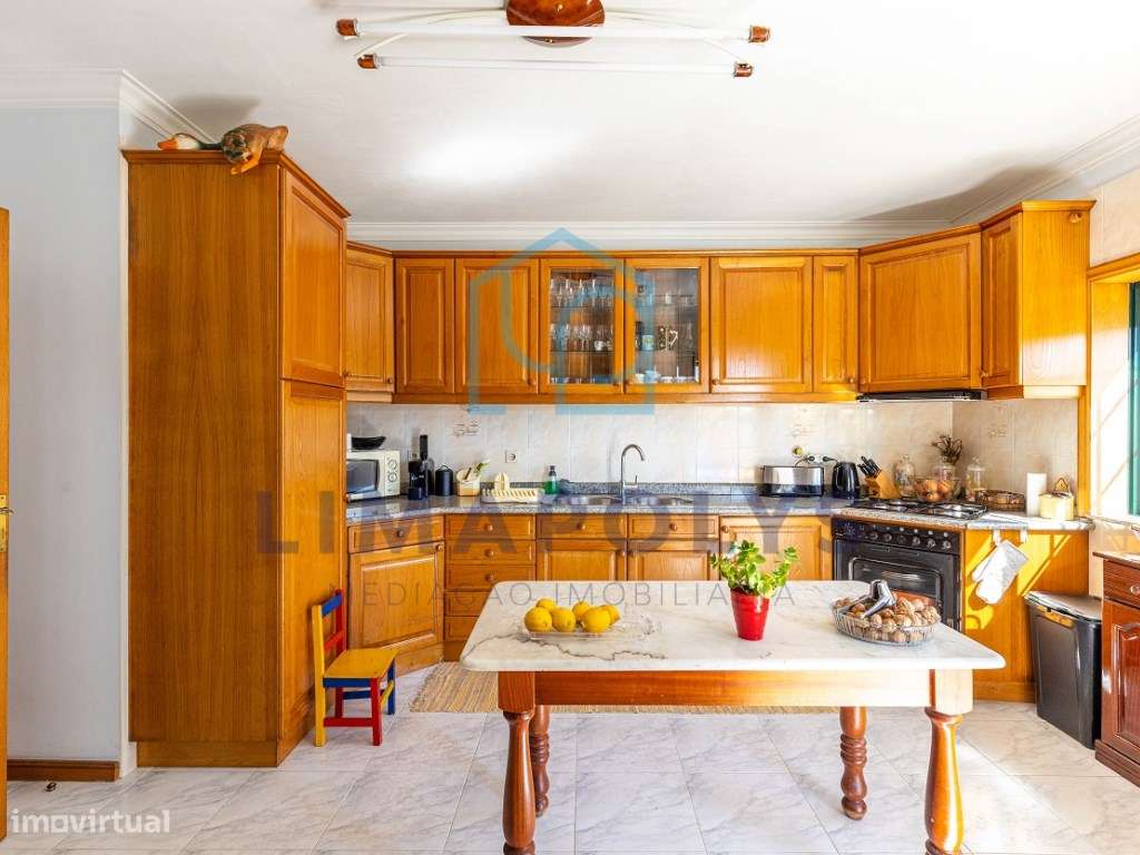 Moradia com ótimas áreas a 200 metros da praia - Grande imagem: 5/22