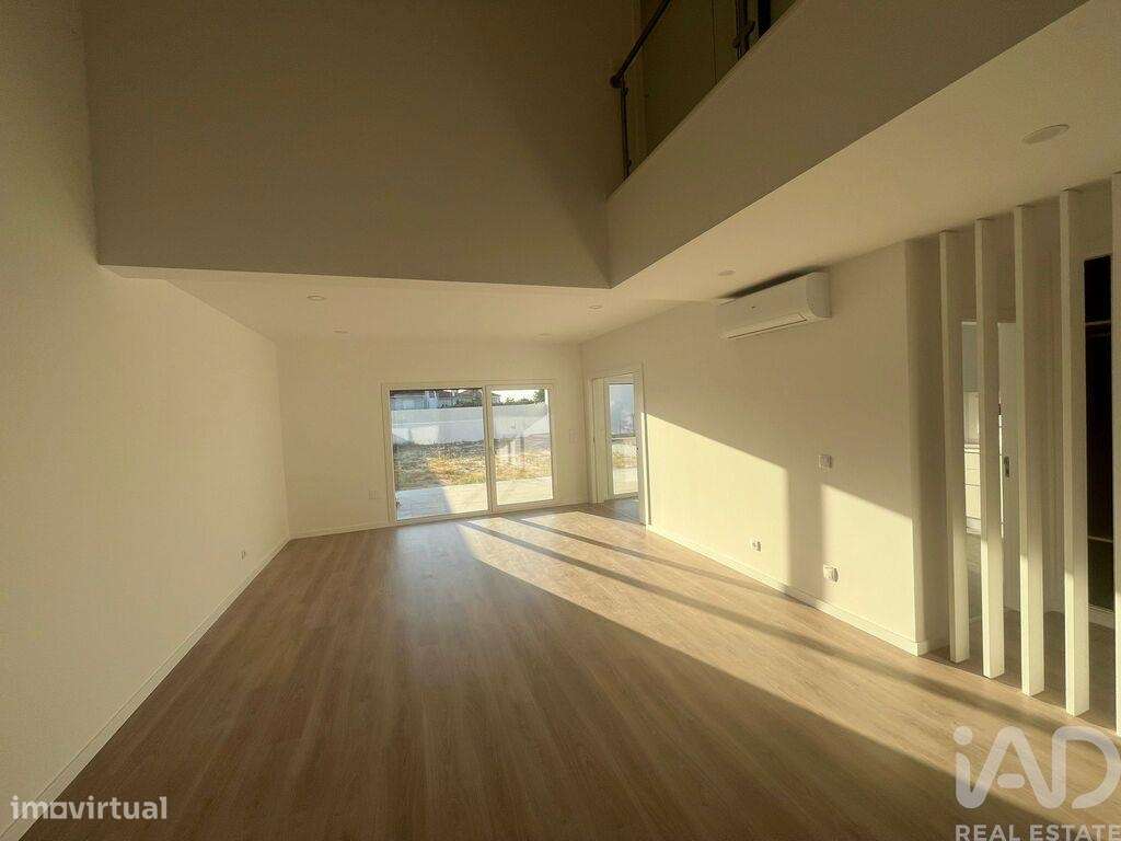Casa / Villa T4 em Fernão Ferro de 204 m2 - Grande imagem: 5/20