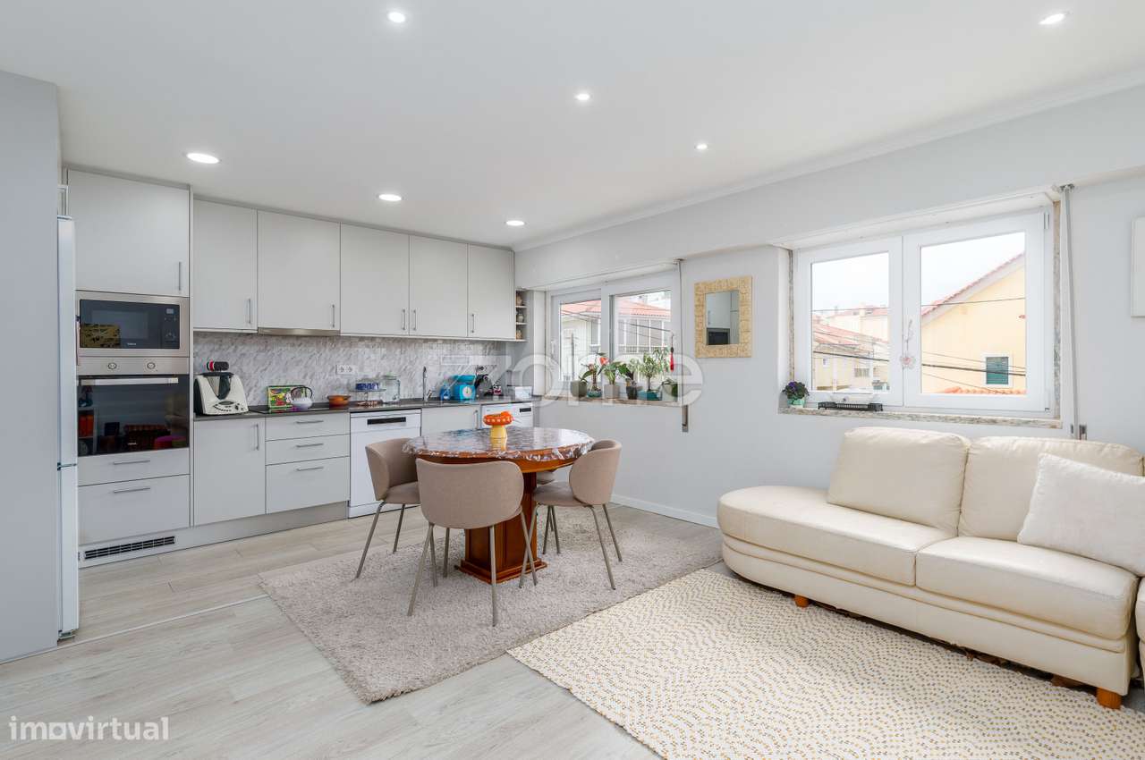 T2 São Domingos de Rana - Remodelado - Grande imagem: 3/16