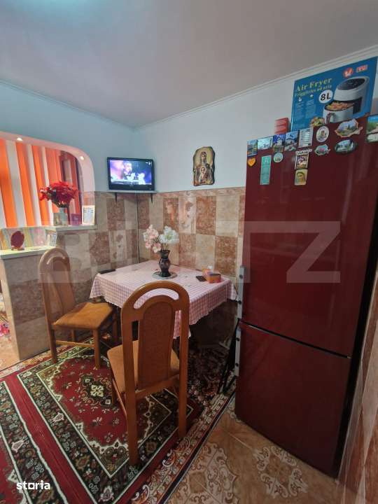 Apartament cu 2 camere, 52 mp, etaj intermediar, zona Burdujeni - Imagine principală: 4/10