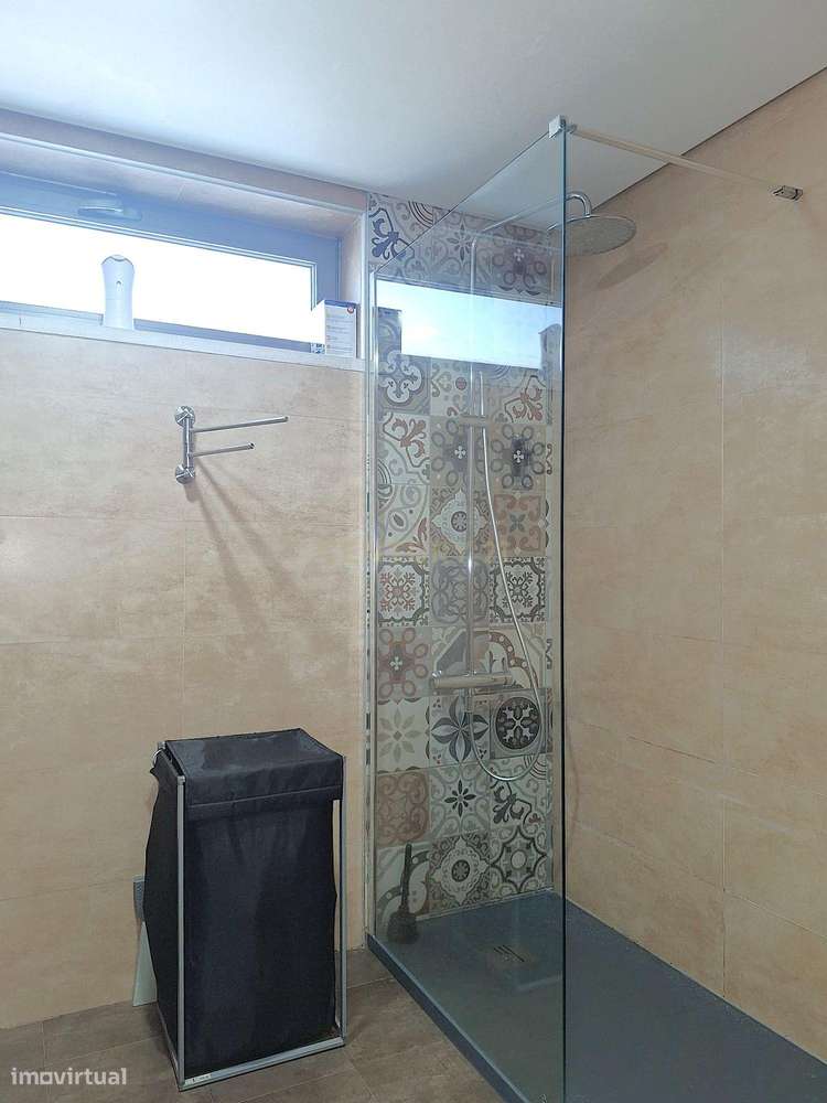 Moradia T3+1 em Alcochete: Luxo e Conforto!-26