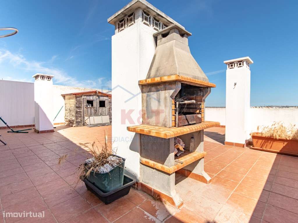 Penthouse T4 com terraço e garagem box - Grande imagem: 5/19