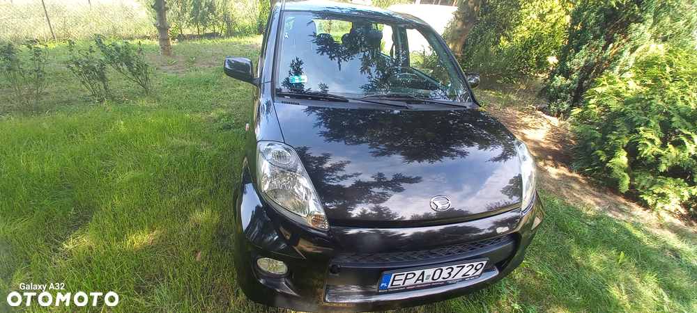 Daihatsu Sirion - 2