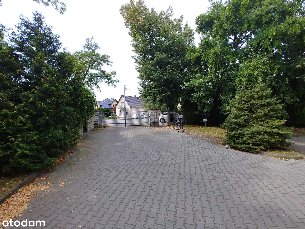 Mieszkanie 2 pokoje , teren zamknięty , atrakcyjna cena-18