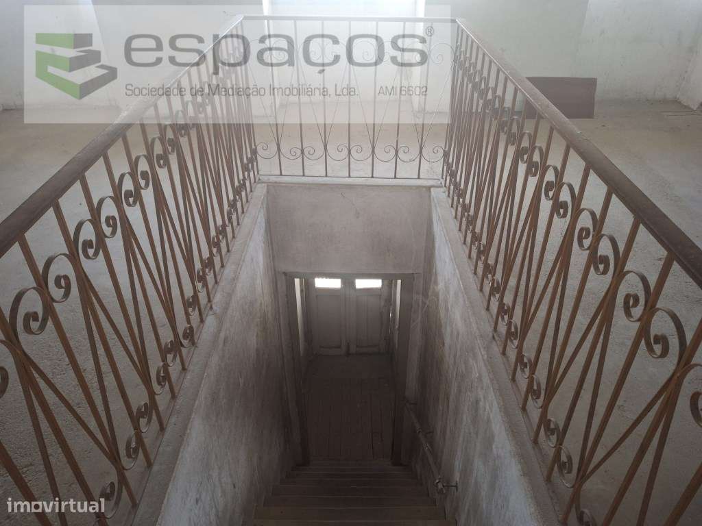 Prédio para Restaurar em Alcains - Grande imagem: 3/13