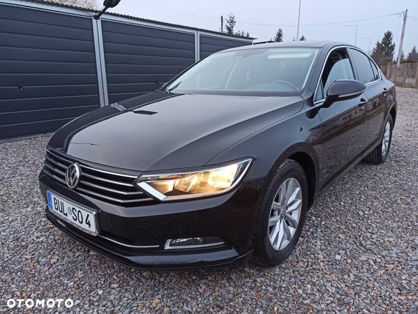 Volkswagen Passat 2.0 TDI BMT Comfortline DSG - 25