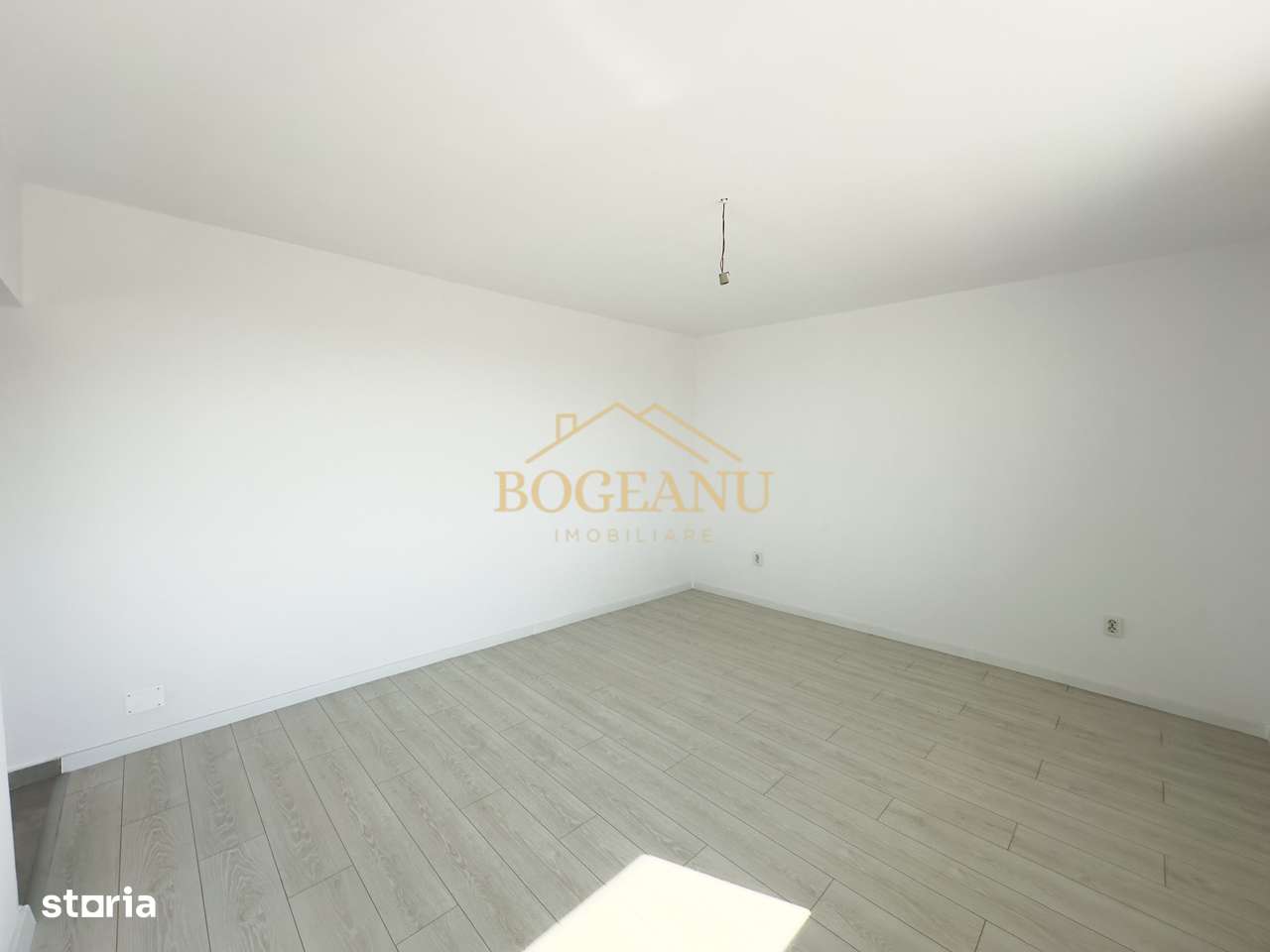 BG101-Ap 2 camere-Giroc COMISION 0% - Imagine principală: 4/15