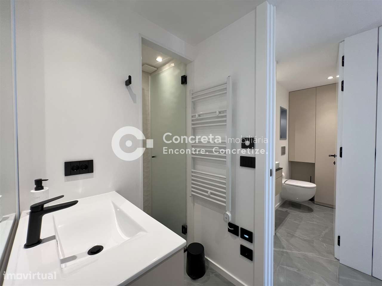 Apartamento T2 remodelado com vista mar na Póvoa de Varzim-28