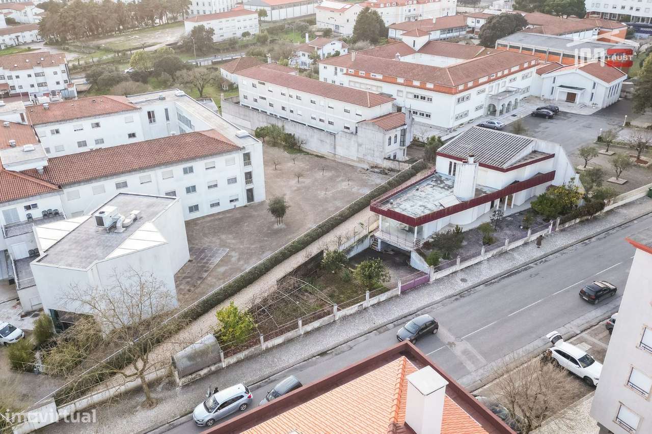 MORADIA T5 AVENIDA BEATO NUNO A 5 MINUTOS  DO SANTUÁRIO DE FÁTIMA - Grande imagem: 4/39