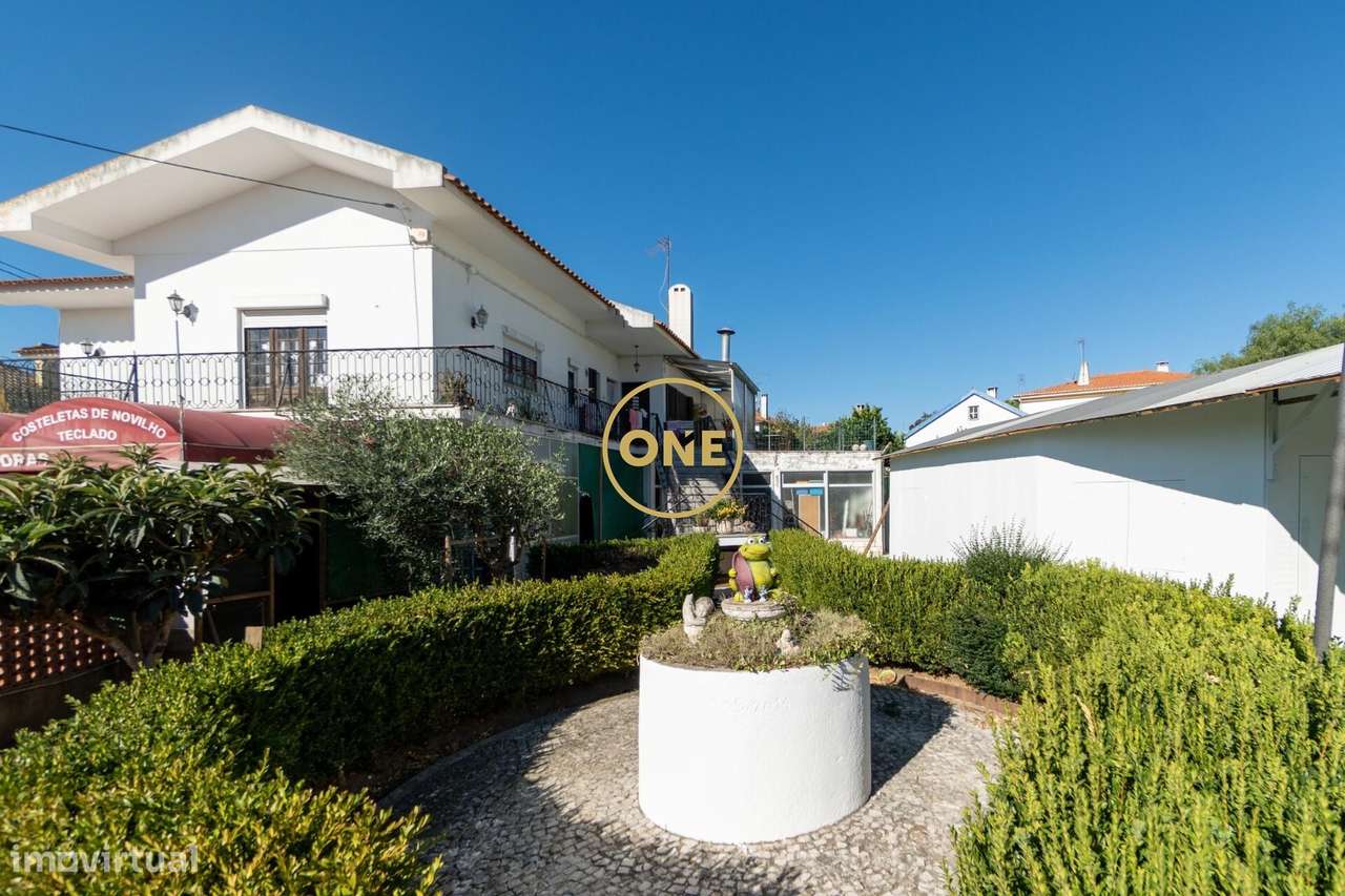 Prédio em propriedade total com 5 divisões independentes - Povoa da Ga-7