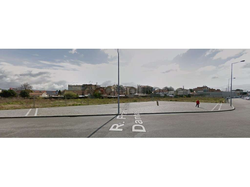 Lote para construção de Edificio em altura - Areosa - Grande imagem: 5/7