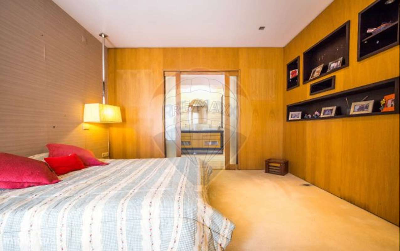 Moradia T6 para venda-16