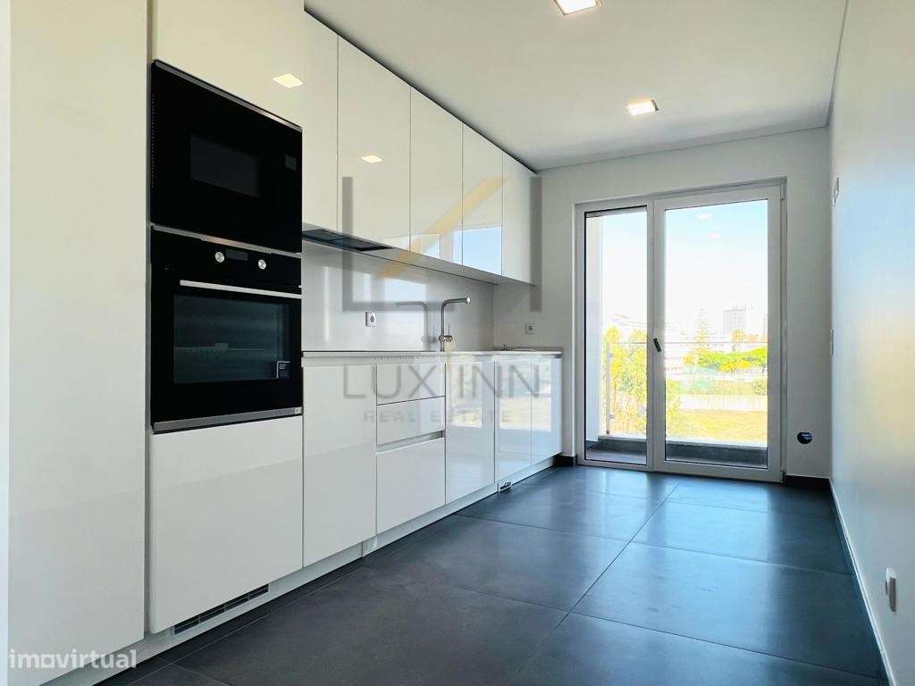 Apartamento – Carcavelos e Parede - Mais