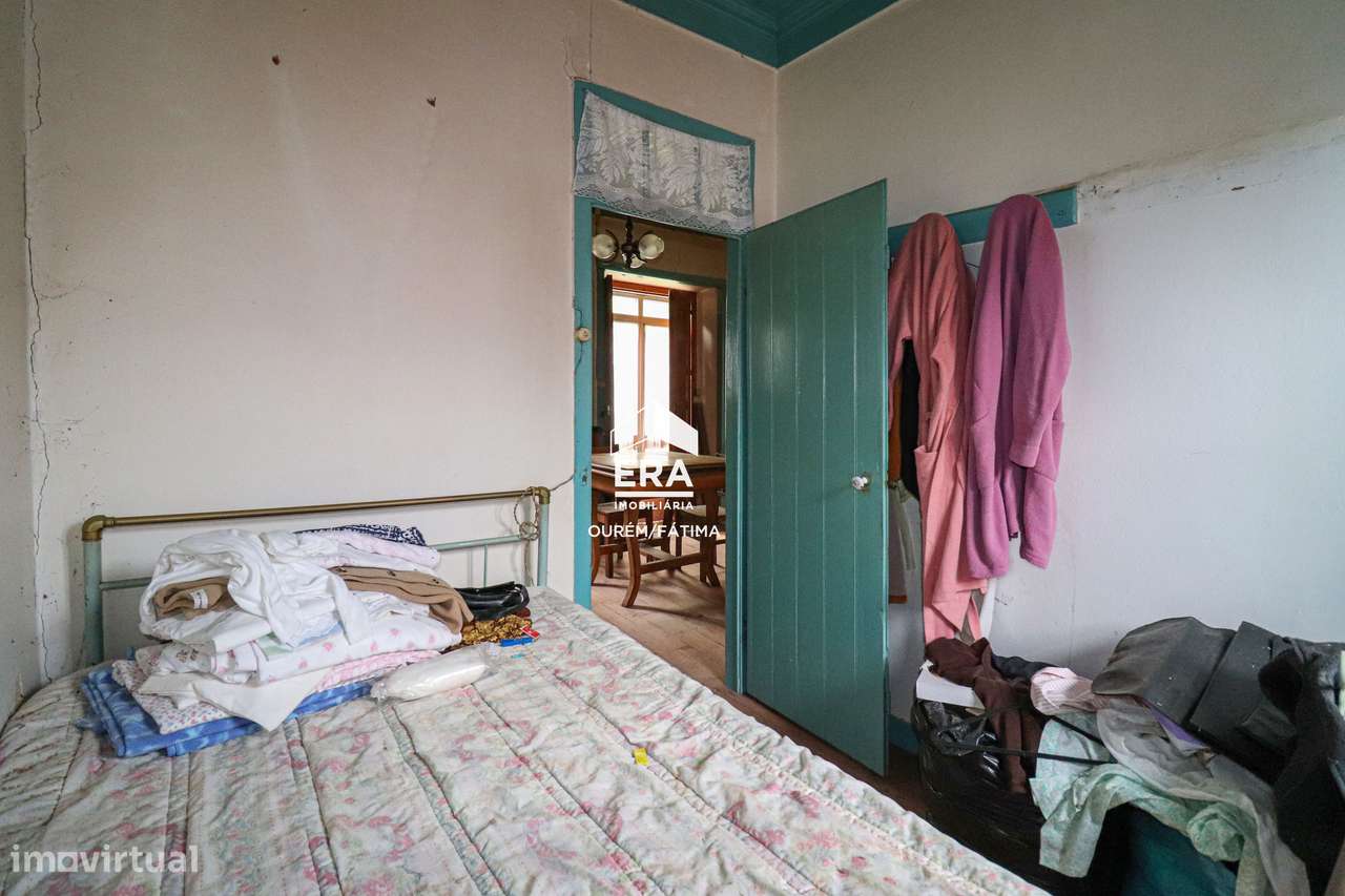 Moradia T2 localizada no Olival, Ourém - Grande imagem: 2/20