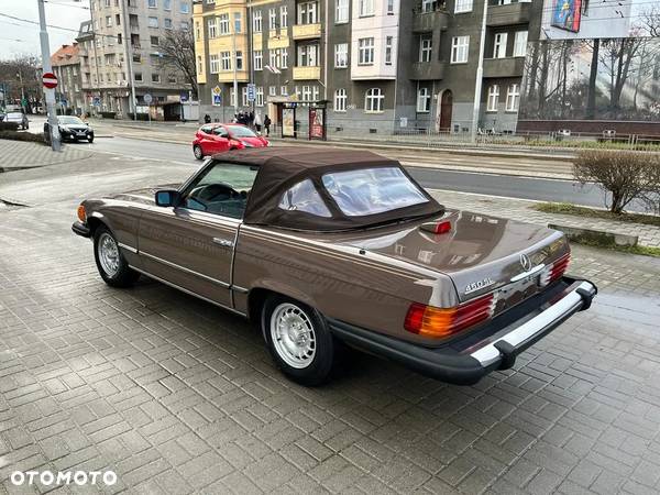 Mercedes-Benz SL - 21